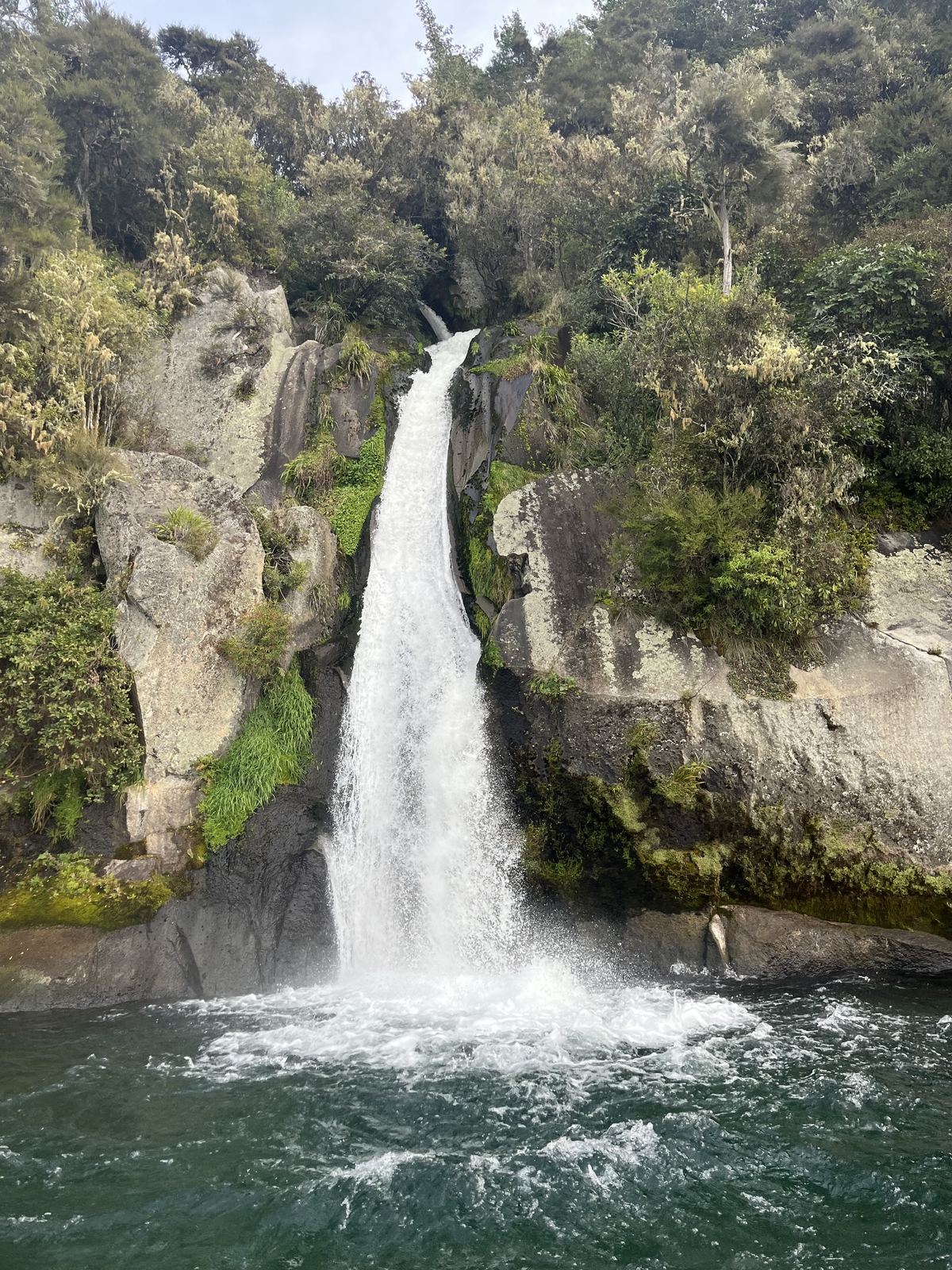 Otupoto Falls on Lake Taupō